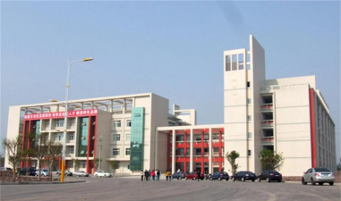 内江大千幼儿师范职业技术学校阅读区