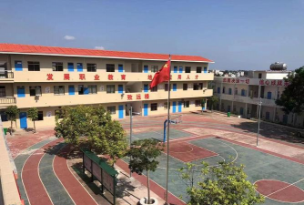 桃园县立瑞原国中阅读区
