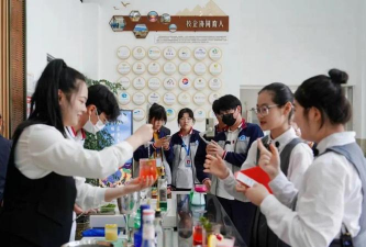 舟山旅游商贸学校阅读区