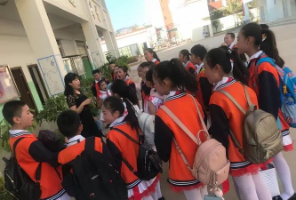 西山区云南建磷学校阅读区