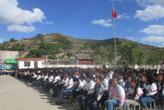 宕昌县理川中学阅读区