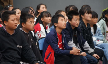 礼县龙林乡初级中学阅读区