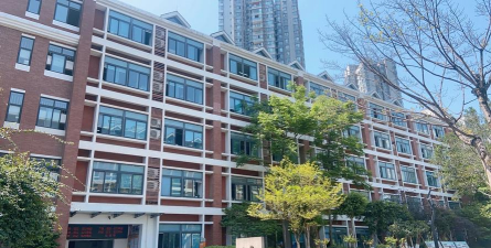 重庆徐悲鸿中学阅读区