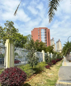 温州新纪元职业学校阅读区
