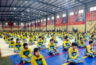 平阳县育英体校阅读区