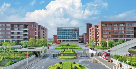 广州轨道交通学校阅读区