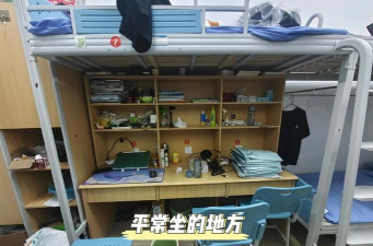重庆安防职业学院阅读区