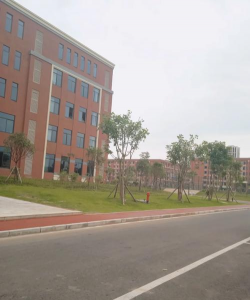 济宁任城区卫生学校阅读区