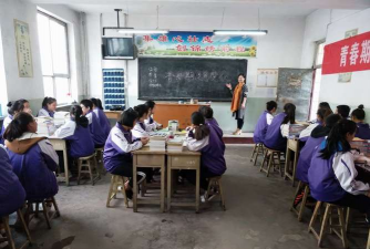 霍州职业中专学校阅读区