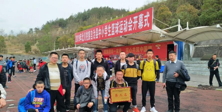 小坝中学阅读区