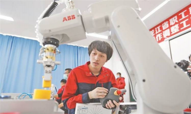 梁山县第二职业高级中学阅读区