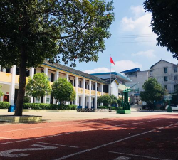 临澧县九里乡黄鳌中学阅读区