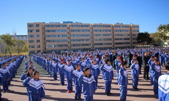 青铜峡市第五中学阅读区