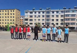 伊春市林产工业技工学校阅读区
