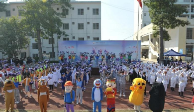 柳州市技工学校阅读区