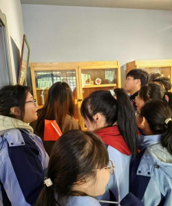 蔚县职教中心阅读区