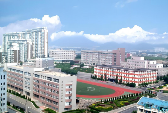 本溪市财贸学校阅读区