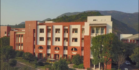 温州特殊教育学校阅读区