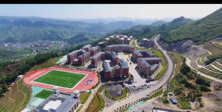 六盘水第十中学阅读区