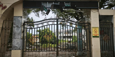 西北外事中专学校阅读区