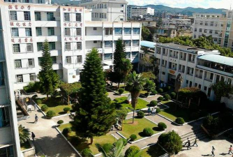 云南省思茅卫生学校阅读区