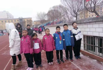 乌苏市第四中学阅读区