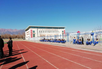 托里县第三中学阅读区