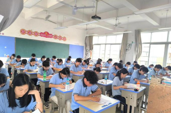 山东理工职业学院中专部阅读区