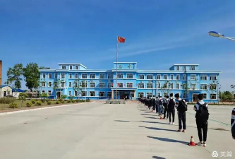 绥滨县第三中学阅读区