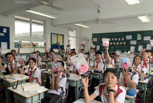 上海彭浦初级中学阅读区