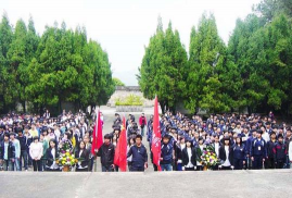 武夷山中华职业学校阅读区