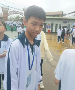 塔洋中学阅读区