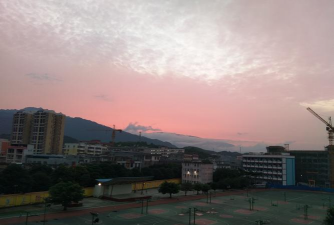上林县新区中学阅读区
