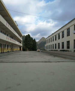 上林县木山乡木山初级中学阅读区