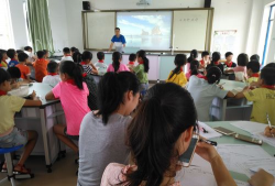 横县平朗乡初级中学阅读区