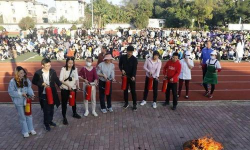 桂林市第三中学桂林德智外国语学校阅读区
