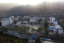 甘孜县来玛乡九年一贯制学校阅读区