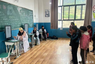 新龙县河口九年一贯制学校阅读区