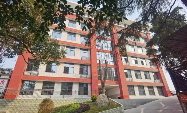四川省绵阳市开元中学阅读区