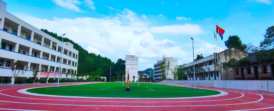 永川市红炉镇新店学校阅读区