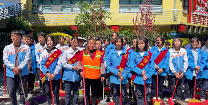 石棉县石棉中学阅读区