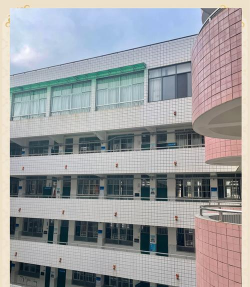 南宁市第十四中学阅读区