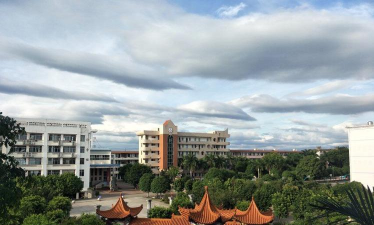 武鸣县武鸣中学阅读区