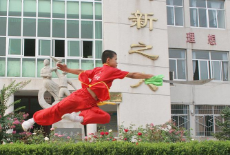 隆翔文武学校阅读区