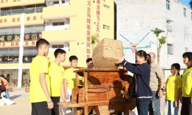 贵港市凌志学校阅读区
