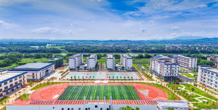 南宁市横县中学阅读区
