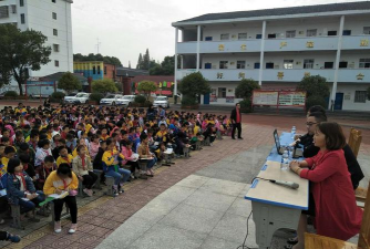 衢州市衢江区横路乡初级中学阅读区
