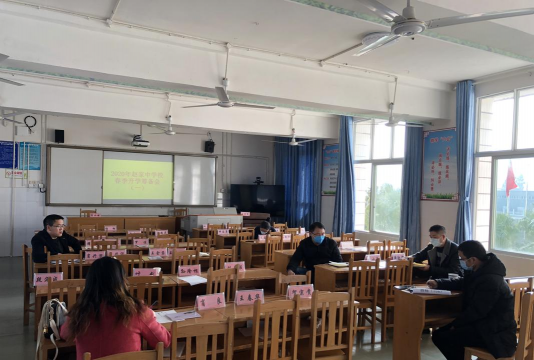 江山市赵家中学阅读区