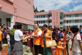 仙居县安岭乡初中阅读区