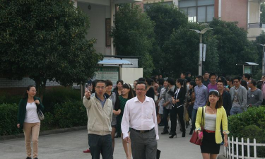 温岭市四中阅读区